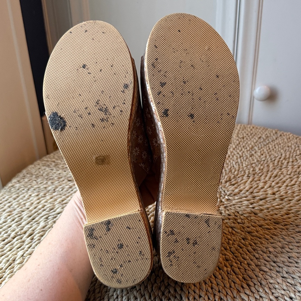 Beach by Matisse Tan Daisy Cork Platform Wedge Sandals - Women’s 11 Terry Heels - Picture 10 of 10
